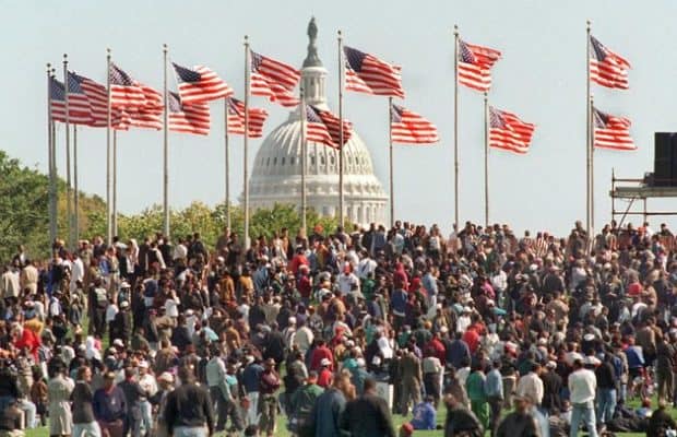 14 Striking Images From The Historic 1995 ‘Million Man March’