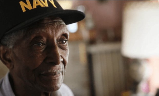 90-Year-Old WWII Veteran Evicted on Stretcher Buys House Back With Community’s Help