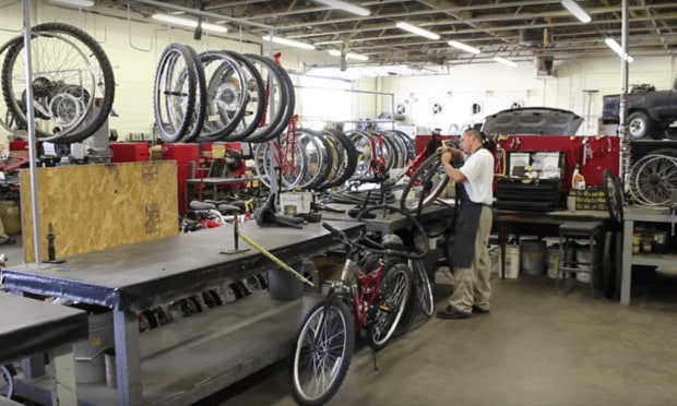 Prison Bike Program Trains Inmates to Restore Unwanted Bikes, Donates to Kids in Need