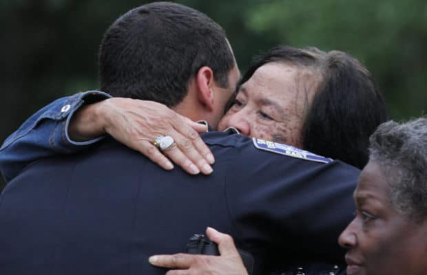 How To Help The Families Of The Slain Officers In Baton Rouge
