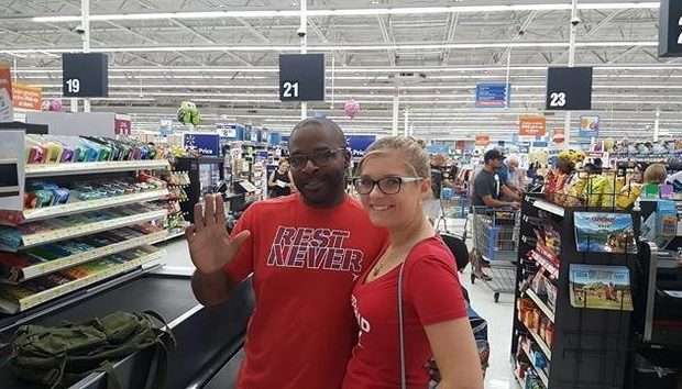 Man Pays For Teacher’s Supplies At Walmart, Gets A+ For Awesomeness